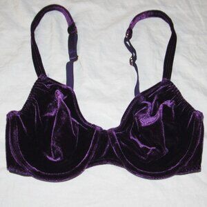 Vintage Warners VELVET BEWARE Purple Stretchy Cup Underwire Bra sz 34B